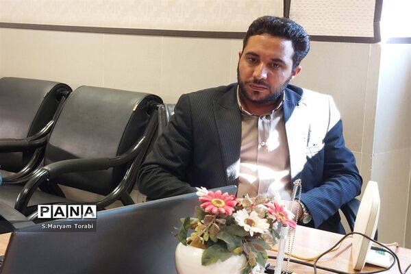 جلسه مسئولان سازمان‌های دانش‌آموزی مناطق 59 گانه فارس