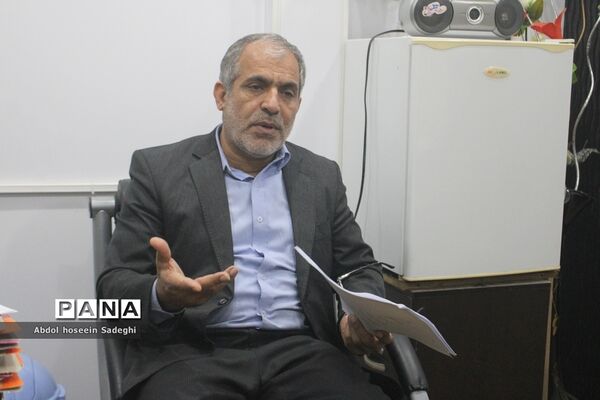 کارگروه هماهنگی آیین نامه پیشنهادی لباس فرم دانش‌آموزی استان بوشهر