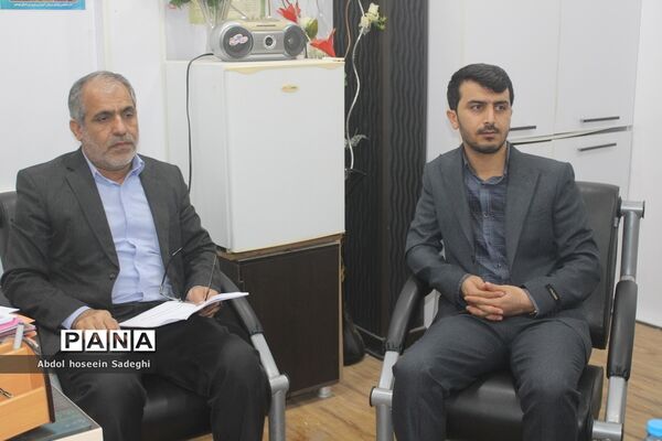 کارگروه هماهنگی آیین نامه پیشنهادی لباس فرم دانش‌آموزی استان بوشهر