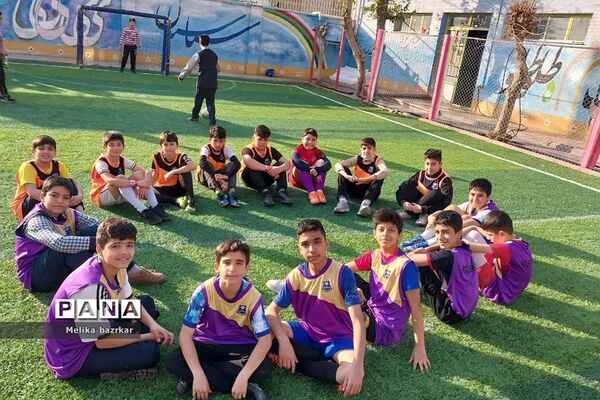مراسم افتتاحیه زمین چمن مصنوعی آموزشگاه شهید باقری ناحیه دو شهرری