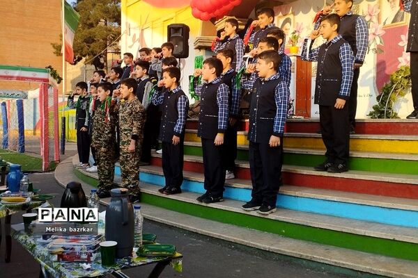 مراسم افتتاحیه زمین چمن مصنوعی آموزشگاه شهید باقری ناحیه دو شهرری