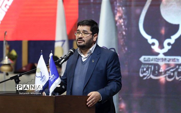 اهدای نشان مشهد الرضا به چهره‌های اثرگذار