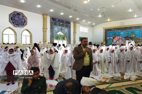 جشن عبادت دانش‌آموزان دختر شهرستان سروستان