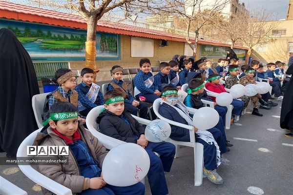 آیین نواختن زنگ مقاومت در مدارس ابتدایی خراسان رضوی