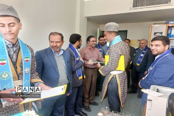 نکوداشت هفته گزینش توسط دانش‌آموزان پیشتاز سازمان دانش‌آموزی فارس