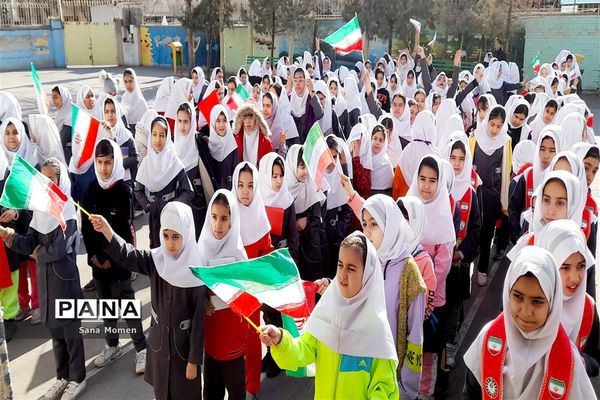 مراسم بزرگداشت میلاد باسعادت حضرت فاطمه (س)دردبستان افشارنژاد۲