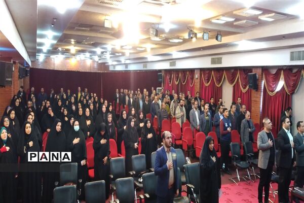 نشست کیفیت بخشی ویژه مدیران مدارس دولتی ورامین و جوادآباد