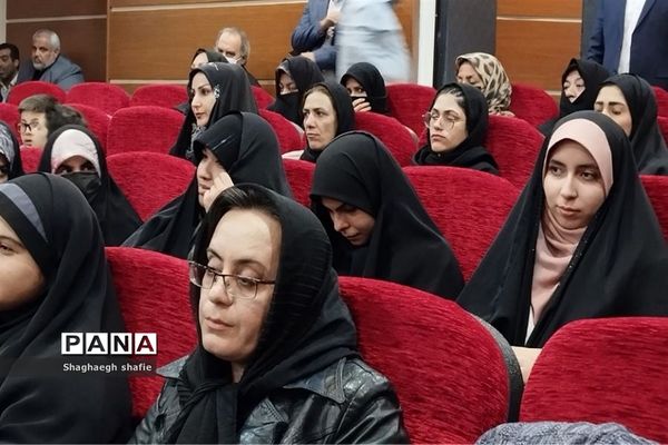 نشست نخبگان و فعالان فرهنگی در قرچک