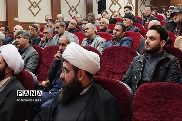 نشست نخبگان و فعالان فرهنگی در قرچک