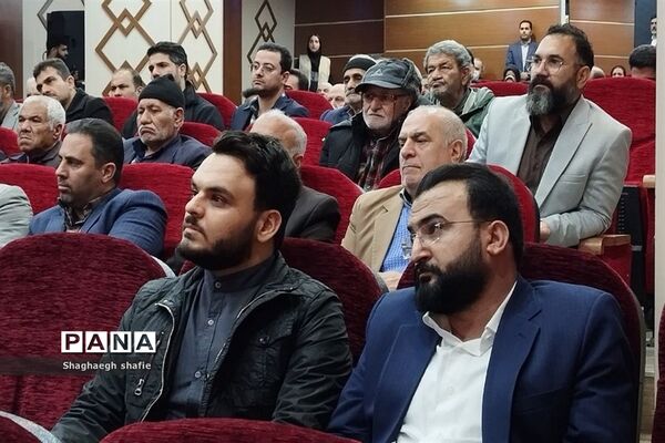 نشست نخبگان و فعالان فرهنگی در قرچک