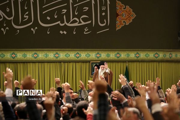 دیدار مداحان و شاعران اهل بیت‌(ع) با رهبر معظم انقلاب