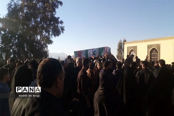 مراسم تشییع پیکر شهیده فاطمه میرزایی