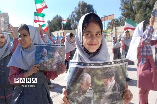 مراسم یادبود شهدای گلزار کرمان در مدارس شهرستان بافق