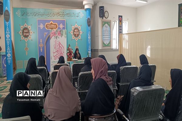 برگزاری جشن روز ولادت حضرت فاطمه زهرا (س) و روز زن در اداره آموزش و پرورش نیشابور