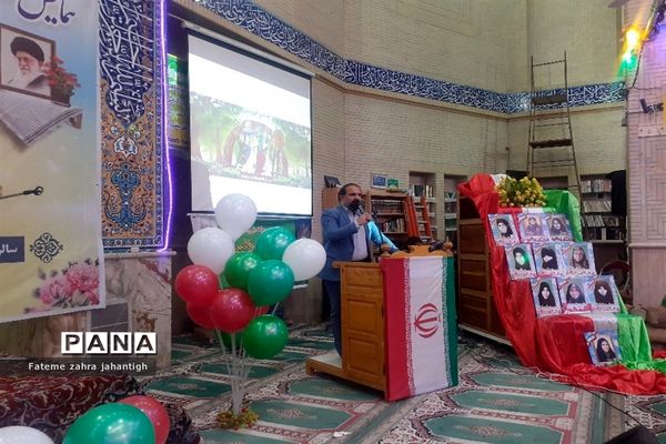 تقدیر و یادبود از خانواده های شهید در مسجد سرچشمه شهرستان پیشوا