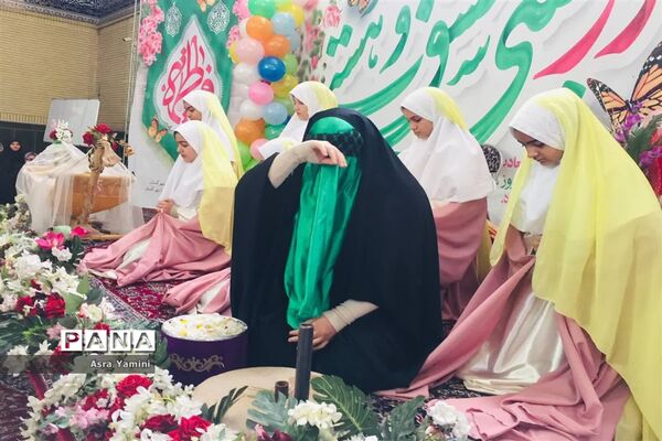 آیین گرامیداشت روز مادر درگلستان