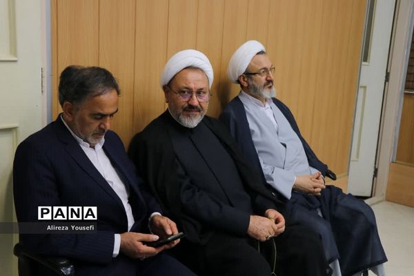 نشست علمی «منزلت حضرت زهرا(س) از نگاه امام خمینی(ره)» در قم