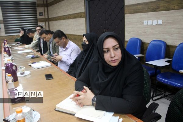 نشست مشترک معاون پرورشی و فرهنگی اداره کل آموزش و پرورش استان بوشهر با تیم بازرسی ستاد مبارزه با مواد مخدر کشور