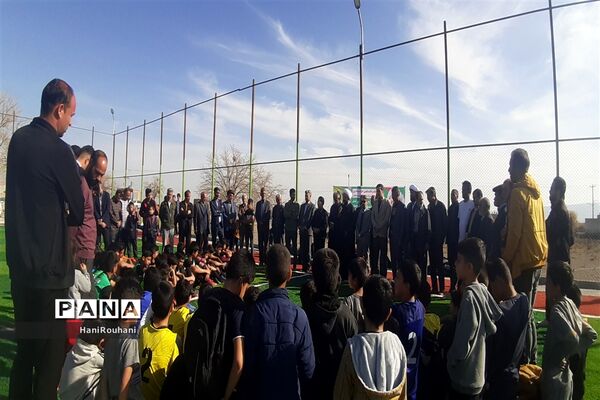 افتتاحیه ی چمن مصنوعی روستای ارغا ی خلیل اباد