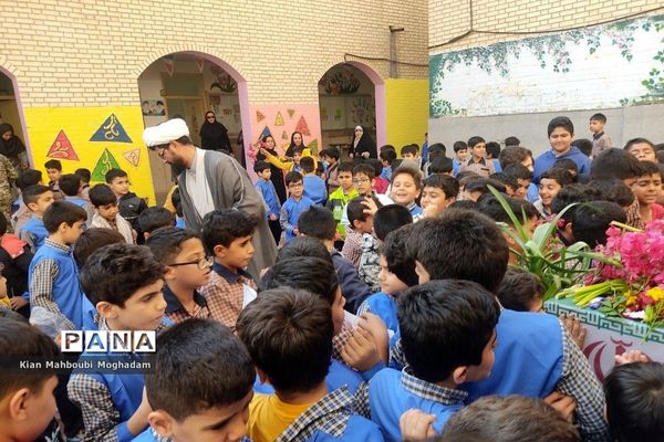 وداع با شهید گمنام در دبستان حافظ بوشهر