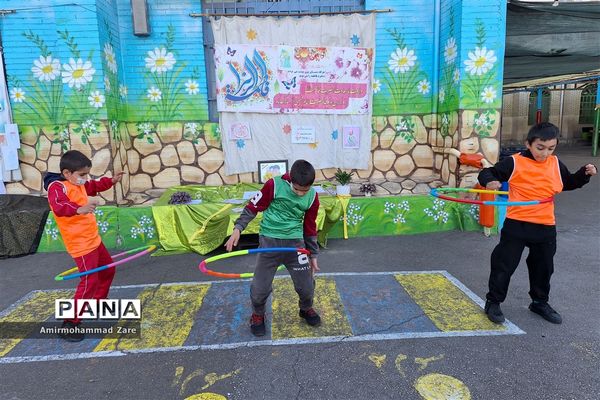 جشن میلاد حضرت زهرا(س) در دبستان های ناحیه 3 شیراز