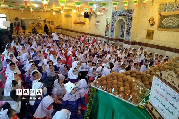 جشن میلاد حضرت زهرا(س) در دبستان های ناحیه 3 شیراز