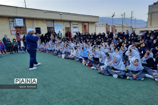 جشن میلاد حضرت زهرا(س) در دبستان های ناحیه 3 شیراز
