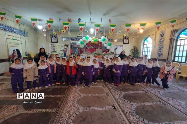جشن میلاد حضرت زهرا(س) در دبستان های ناحیه 3 شیراز