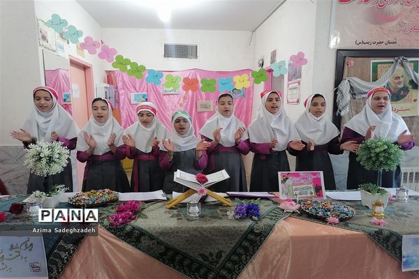 بزرگداشت سردار دل ها و جشن میلاد حضرت فاطمه(س) در دبستان حضرت زینب