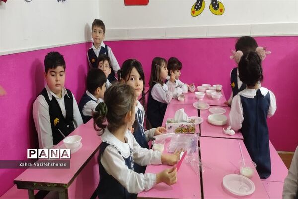 جشن  ولادت حضرت زهرا(س) و روز مادر در مهد کودک گلهای هستی شیروان