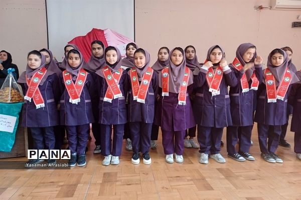 جشن میلاد حضرت زهرا(س) در دبستان معارف 6 ناحیه 3