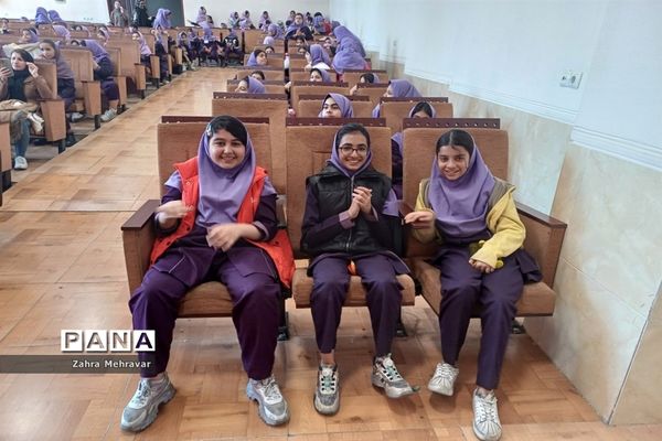 جشن میلاد حضرت زهرا(س) در دبستان معارف 6 ناحیه 3