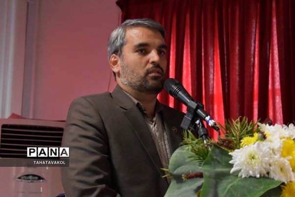 سلسله نشست‌های تعاملی مدیرکل آموزش و پرورش شهرستان‌های استان تهران  با مدارس دولتی ۱۴ دی در شهرستان پردیس