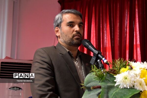 سلسله نشست‌های تعاملی مدیرکل آموزش و پرورش شهرستان‌های استان تهران  با مدارس دولتی ۱۴ دی در شهرستان پردیس