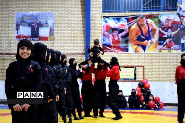 برگزاری همایش رزمی دختران کونگ‌فوکار شهرستان گرمه