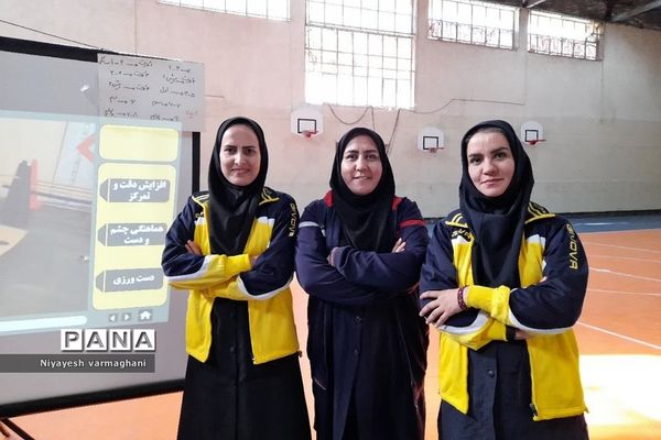 کارگاه اختلالات یادگیری با محوریت بازی درمانی ویژه‌ آموزگاران پایه‌ اول تا سوم 