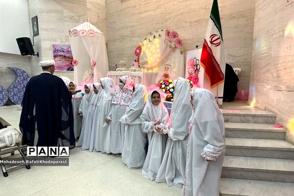 جشن عبادت دبستان شهدای نیروگاه در سالن همایش فرهنگسرای نصرت