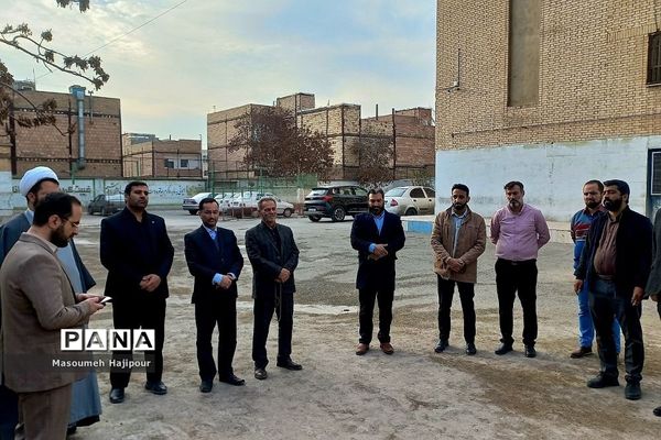 آیین افتتاح زمین چمن مصنوعی هنرستان امام خمینی(ره) خیرآباد در شهرستان ورامین