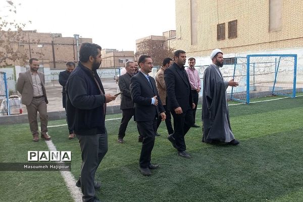 آیین افتتاح زمین چمن مصنوعی هنرستان امام خمینی(ره) خیرآباد در شهرستان ورامین