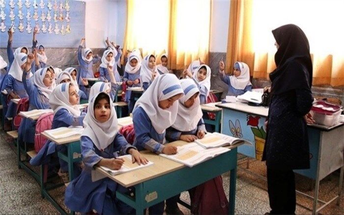 مرحله دوم توانمندسازی معلمان ابتدایی در ایستگاه‌های پایانی