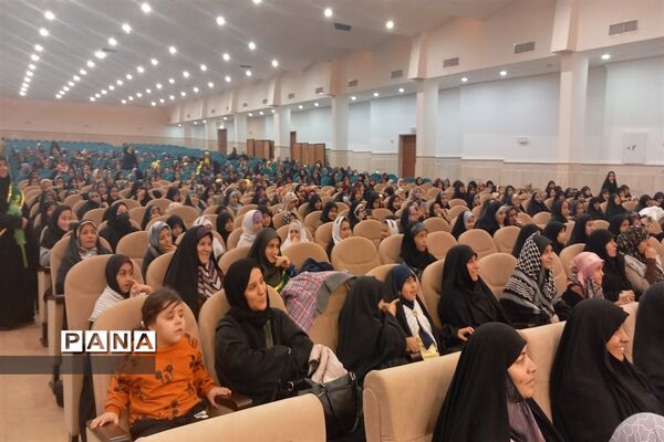 همایش مادر دختری دختران فاطمی و مراسم بزرگداشت شهید سلیمانی