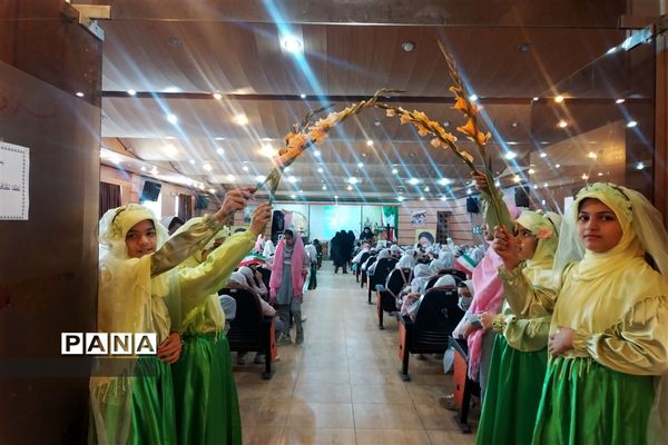 افتتاحیه چهل و دومین جشنواره فرهنگی هنری امید فردا در تربت‌جام