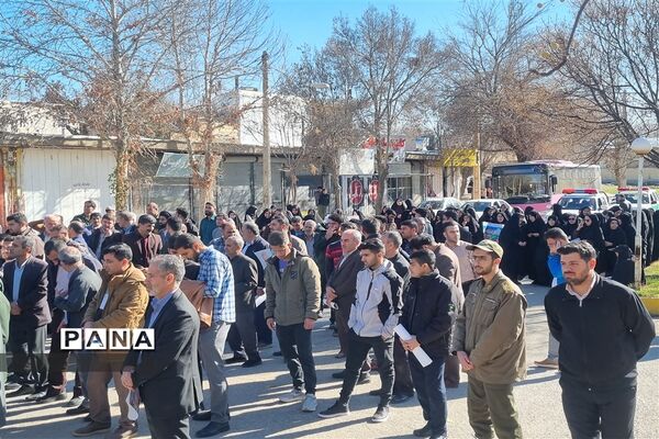 راهپیمایی مردم شهرستان چگنی در محکومیت حادثه کرمان
