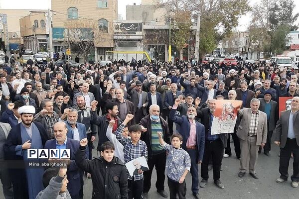 راهپیمایی مردم ولایتمدار پیشوا در محکومیت حادثه تروریستی شهدای کرمان