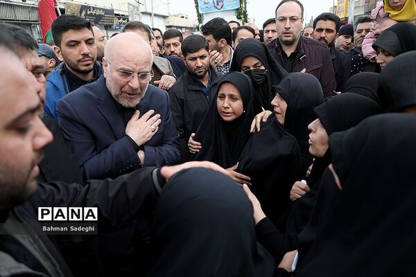 تشییع پیکر دانشجومعلم شهیده فائزه رحیمی
