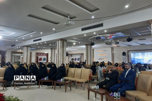 تقدیر از دانش‌آموزان افتخارآفرین تربت جام در جشنواره کشوری بهیندخت