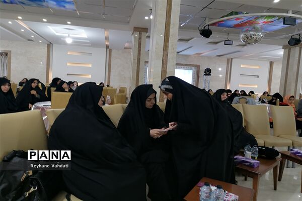 مراسم گرامیداشت مقام زن به همت امور بانوان اداره کل استان خراسان