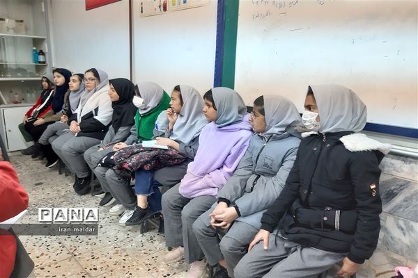 بازدید علمی دانش آموزان دبستان لطیفه از پژوهش سرای رازی ناحیه ۷