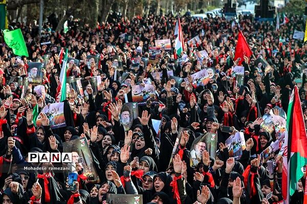 تشییع  شهدای حادثه تروریستی کرمان در مشهد مقدس