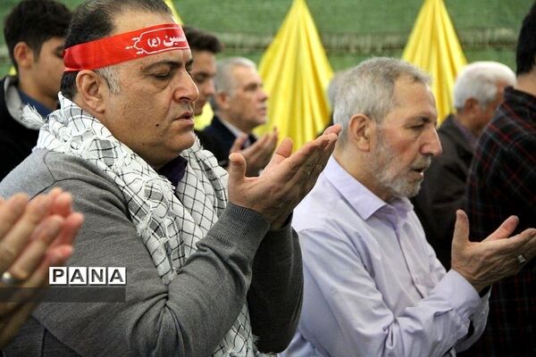 اجتماع دانش‌آموزان ناحیه یک شهرری در حمایت از شهدای کرمان